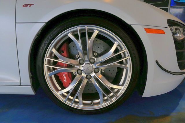 2012 Audi R8 Spyder 2dr Conv Auto quattro Spyder 5.2L GT - 22950014 - 34