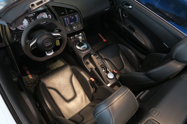 2012 Audi R8 Spyder 2dr Conv Auto quattro Spyder 5.2L GT - 22950014 - 43