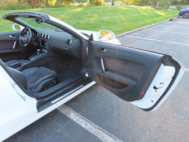 2012 Audi TT Roadster 2dr Roadster S tronic quattro 2.0T Premium Plus - 23088618 - 32