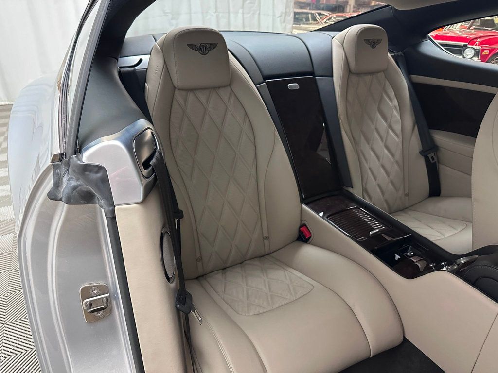 2012 Bentley Continental GT photo 17
