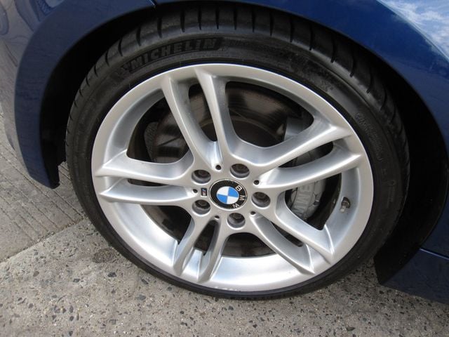 2012 BMW 1 Series 135i - 22787302 - 33