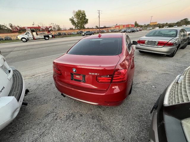2012 BMW 3 Series 328i - 22958700 - 4