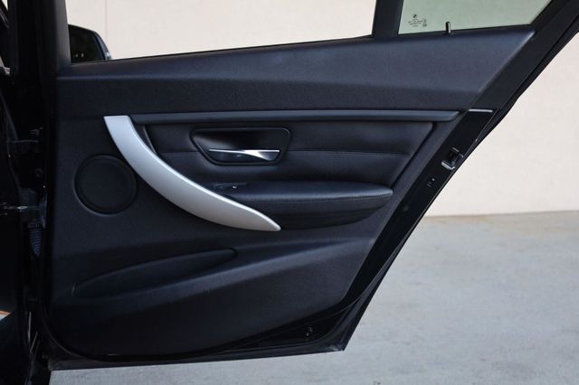 2012 BMW 3 Series 328i - 23072904 - 22