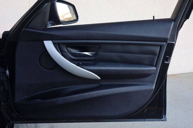 2012 BMW 3 Series 328i - 23072904 - 25
