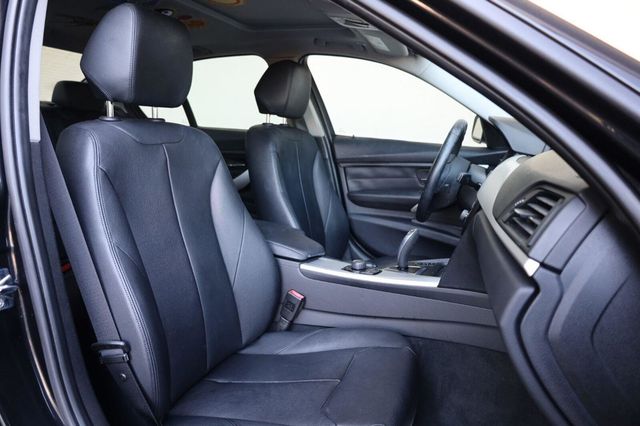 2012 BMW 3 Series 328i - 23072904 - 26