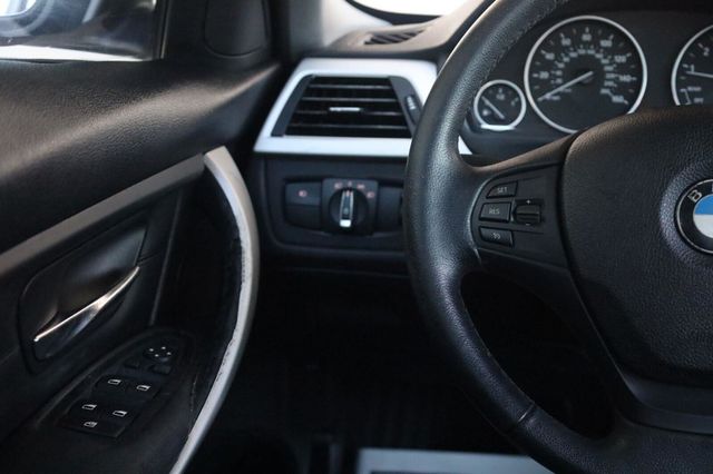 2012 BMW 3 Series 328i - 23072904 - 30