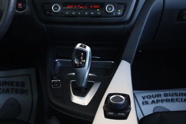 2012 BMW 3 Series 328i - 23072904 - 40