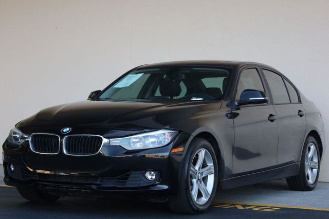 2012 BMW 3 Series 328i - 23072904 - 4