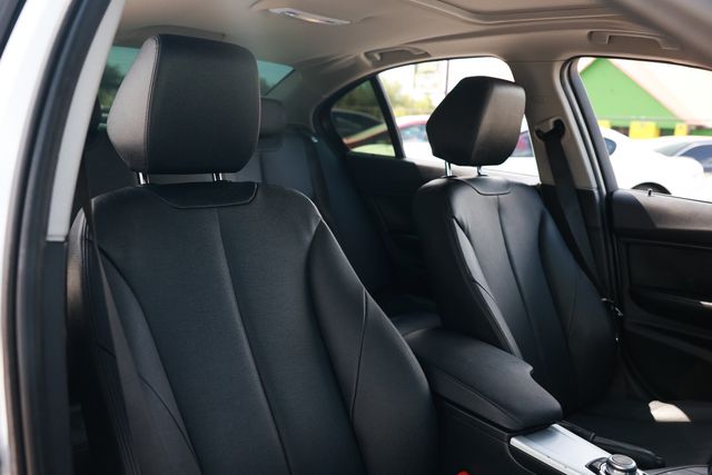 2012 BMW 3 Series 328i - Photo 15