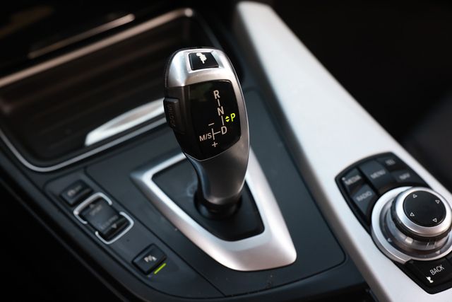 2012 BMW 3 Series 328i - Photo 40
