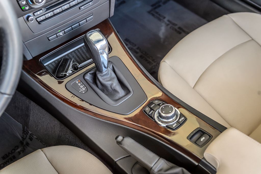 2012 BMW 3 Series 328i CONVERTIBLE - VERMILLION RED ON OYSTER - BEAUTIFUL - 23013183 - 37