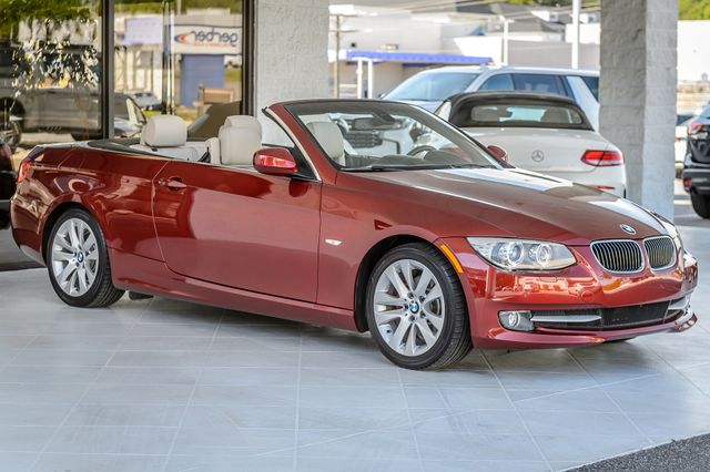 2012 BMW 3 Series 328i CONVERTIBLE - VERMILLION RED ON OYSTER - BEAUTIFUL - 23013183 - 4