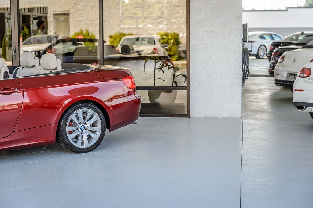 2012 BMW 3 Series 328i CONVERTIBLE - VERMILLION RED ON OYSTER - BEAUTIFUL - 23013183 - 59