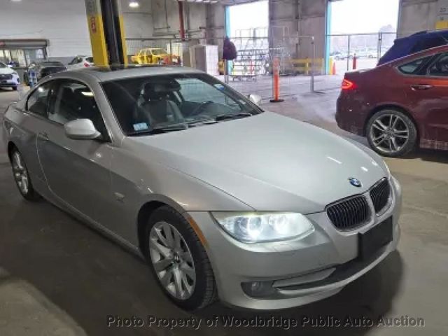 2012 BMW 3 Series 328i xDrive - 22990923 - 4