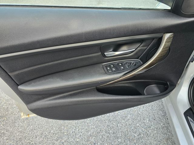 2012 BMW 3 Series 335i - 23045526 - 9