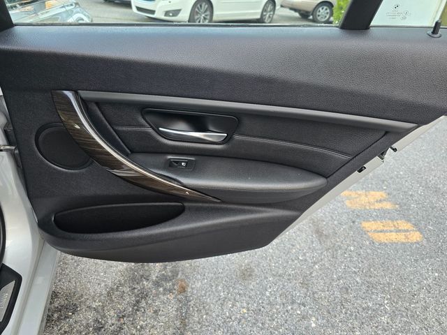 2012 BMW 3 Series 335i - 23045526 - 13