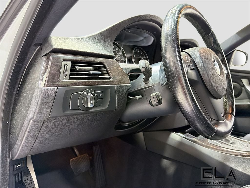 2012 BMW 3 Series 335i - 22997264 - 17