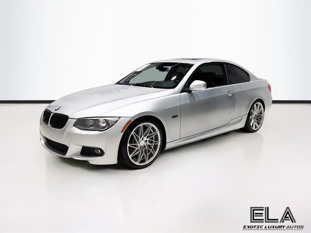 2012 BMW 3 Series 335i - 22997264 - 3