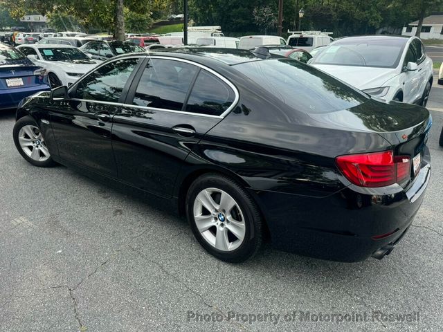 2012 BMW 5 Series 528i - 22534384 - 4