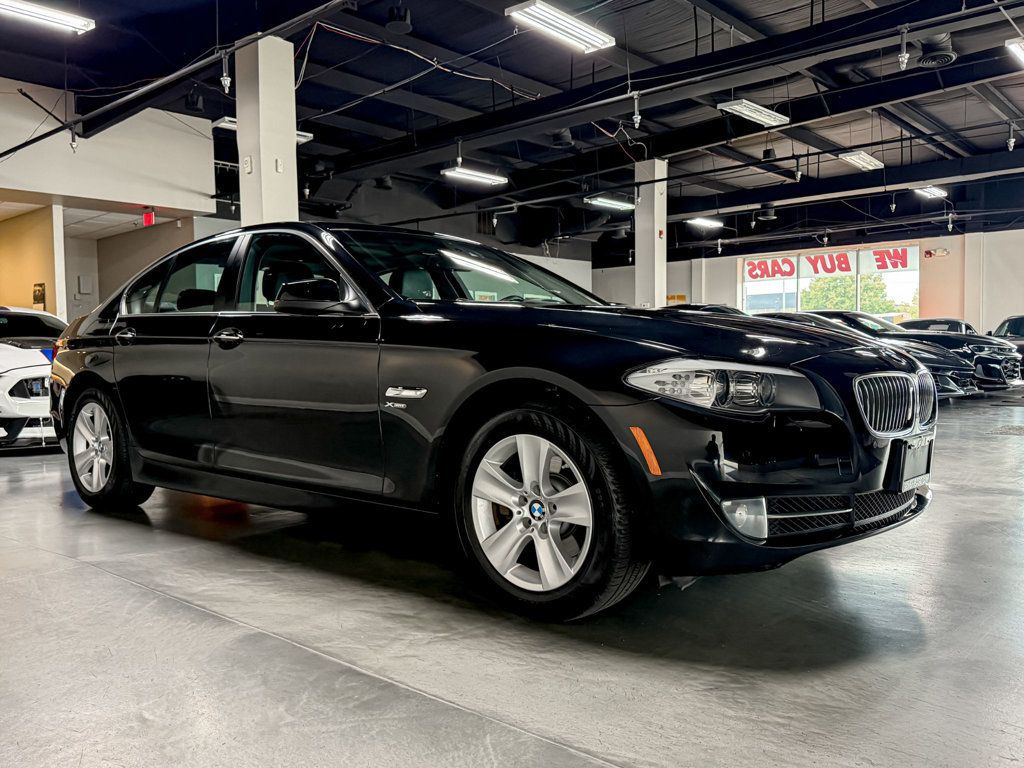 2012 BMW 5 Series 528i xDrive - 23095541 - 1