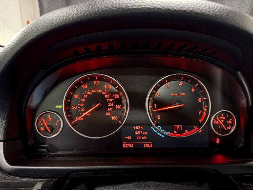 2012 BMW 5 Series 528i xDrive - 23095541 - 30