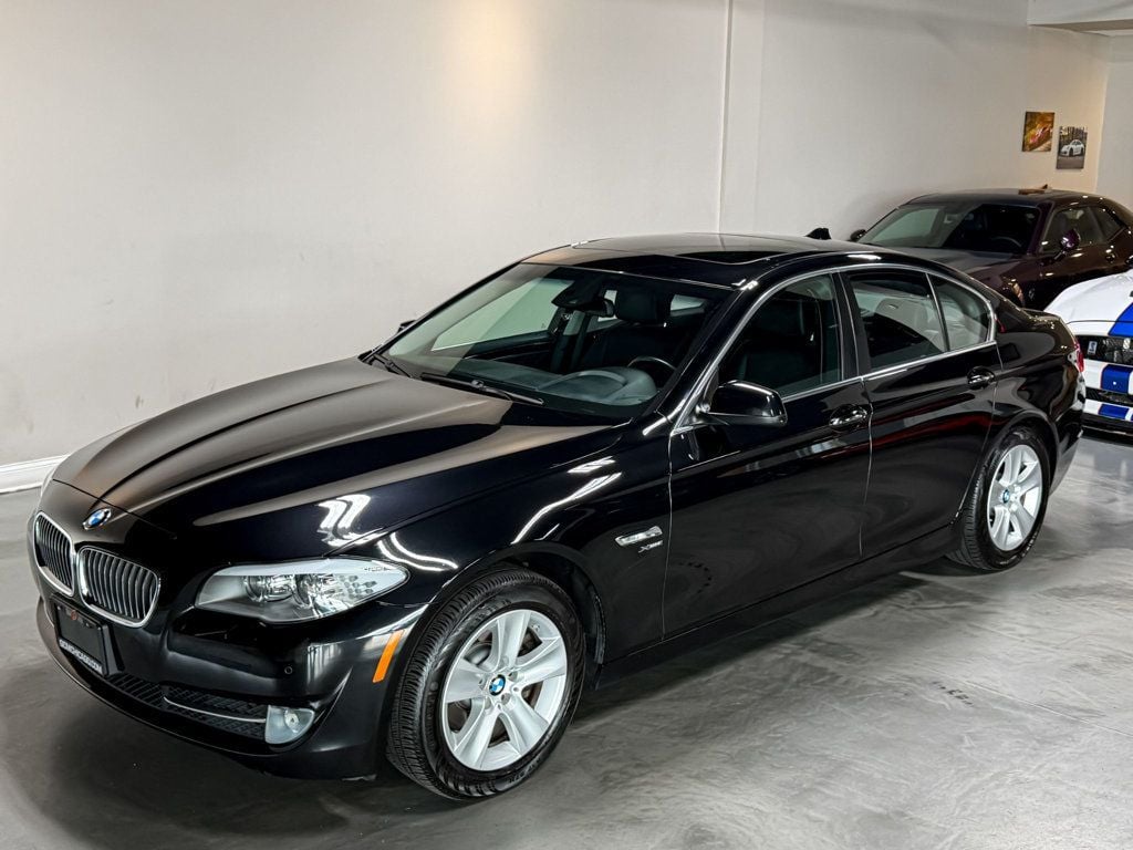 2012 BMW 5 Series 528i xDrive - 23095541 - 31