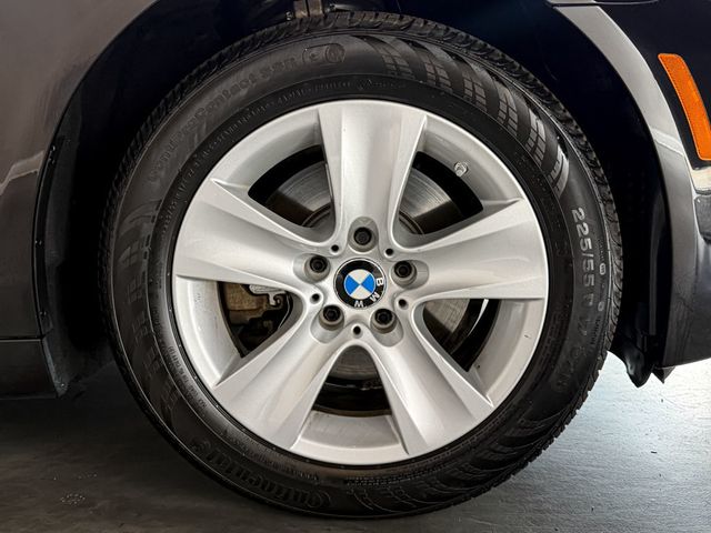 2012 BMW 5 Series 528i xDrive - 23095541 - 46