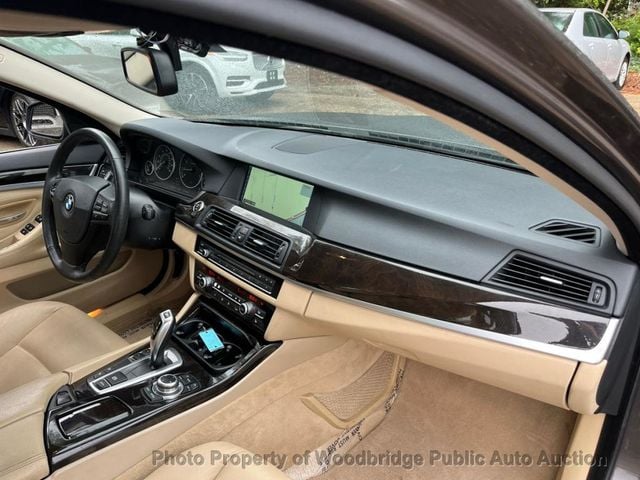 2012 BMW 5 Series 528i xDrive - 23086846 - 16
