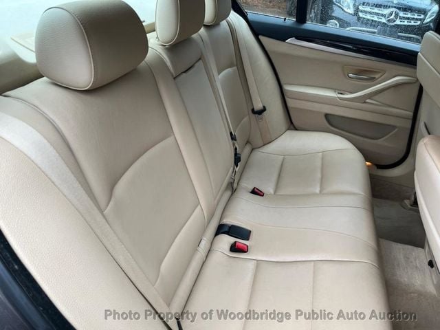 2012 BMW 5 Series 528i xDrive - 23086846 - 20
