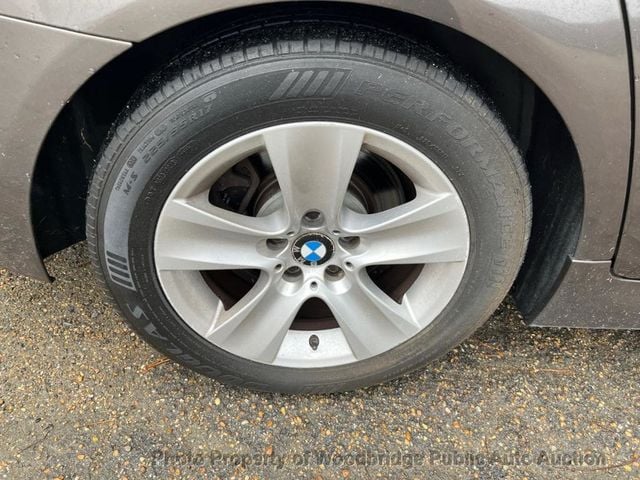 2012 BMW 5 Series 528i xDrive - 23086846 - 26