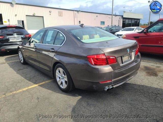 2012 BMW 5 Series 528i xDrive - 23086846 - 3