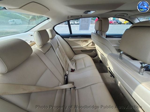 2012 BMW 5 Series 528i xDrive - 23086846 - 8
