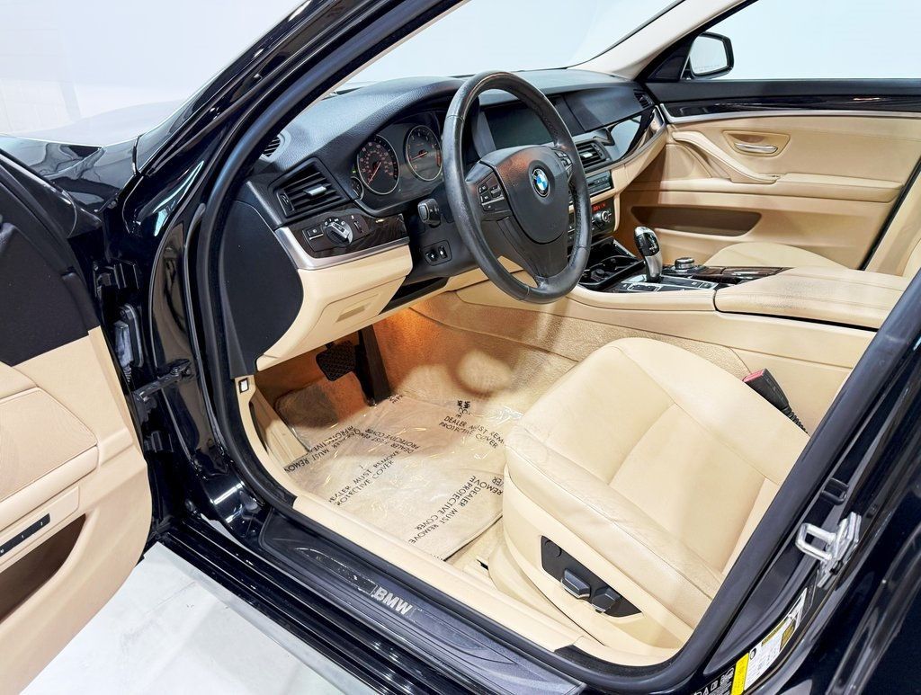 2012 BMW 5 Series 528i xDrive - 22901480 - 25