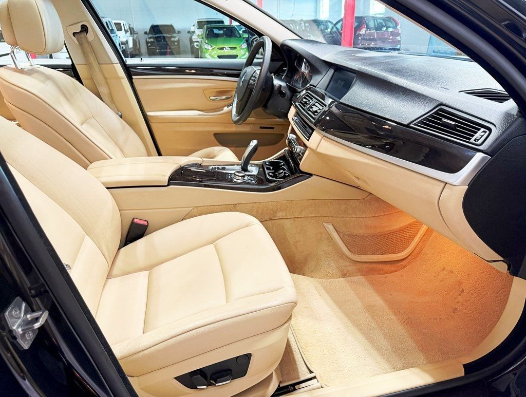 2012 BMW 5 Series 528i xDrive - 22901480 - 39