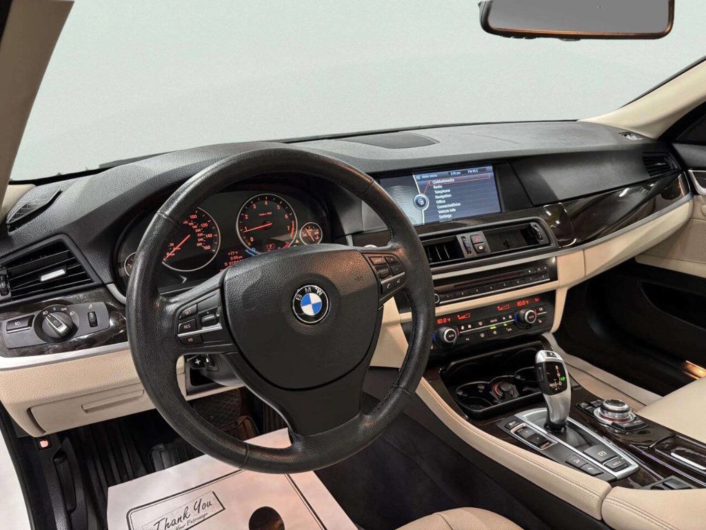 2012 BMW 5 Series 528i xDrive - 23048942 - 13