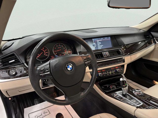 2012 BMW 5 Series 528i xDrive - 23048942 - 13