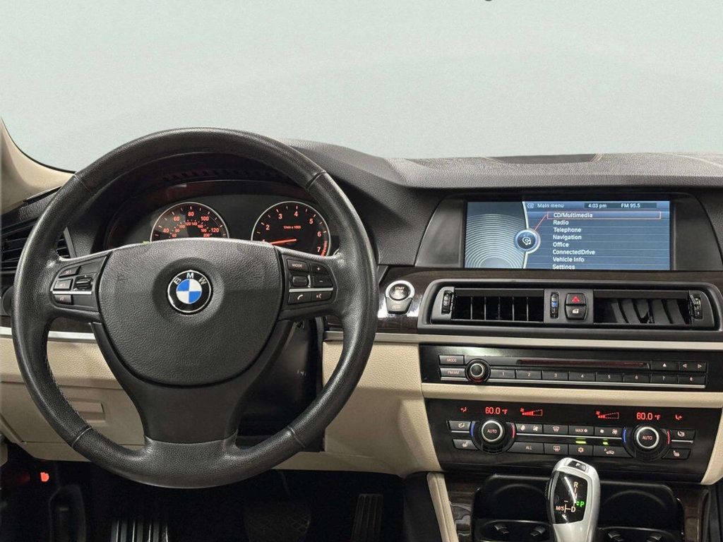 2012 BMW 5 Series 528i xDrive - 23048942 - 24