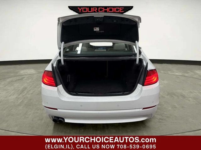 2012 BMW 5 Series 528i xDrive - 23048942 - 4
