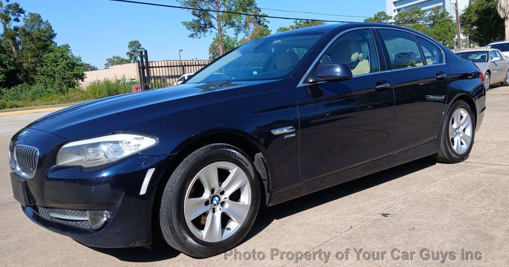 2012 BMW 5 Series 528i xDrive - 22605770 - 3