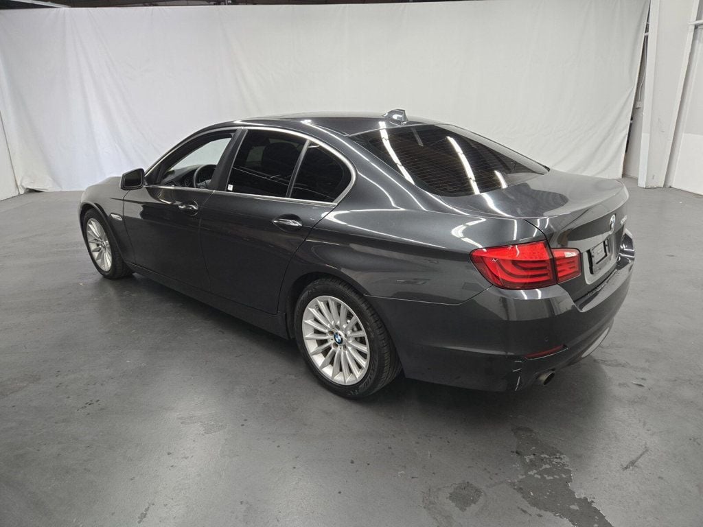 2012 BMW 5 Series 535i - 22918986 - 2