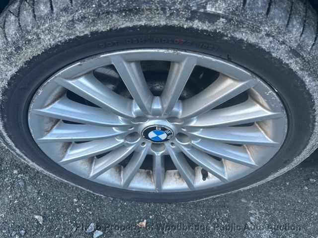 2012 BMW 5 Series 535i xDrive - 22945439 - 13