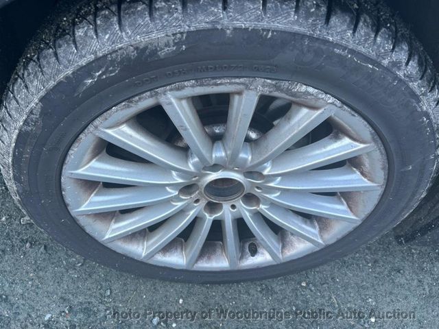 2012 BMW 5 Series 535i xDrive - 22945439 - 16