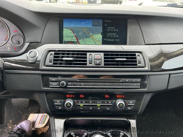 2012 BMW 5 Series 535i xDrive - 22945440 - 9