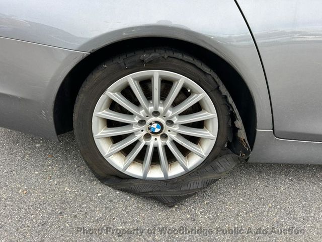 2012 BMW 5 Series 535i xDrive - 22945440 - 16