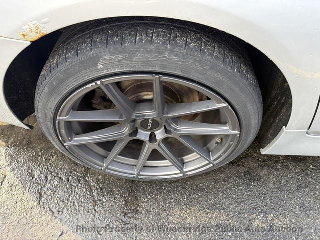 2012 BMW 5 Series 535i xDrive - 22987419 - 10