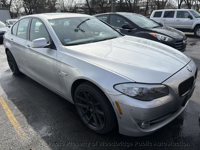 2012 BMW 5 Series 535i xDrive - 22987419 - 1