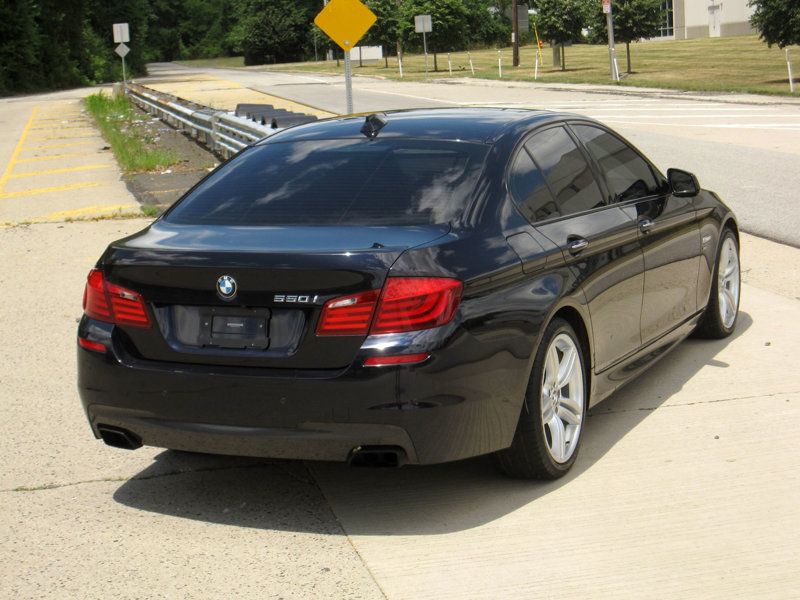 2012 BMW 5 Series 550i xDrive - 22492638 - 12