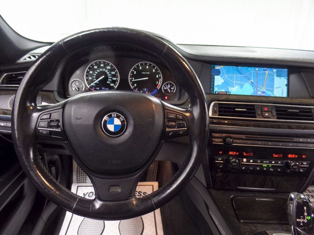 2012 BMW 7 Series 750i M SPORT - 22165858 - 13