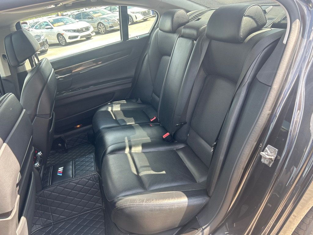 2012 Bmw 750Lxi / ALPINA B7 photo 3