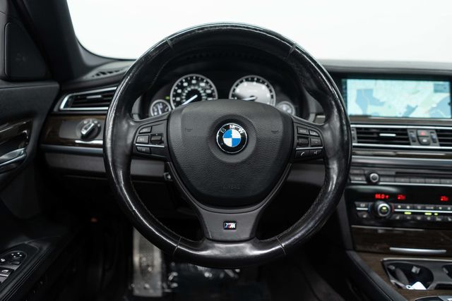 2012 BMW 7 Series 750Li xDrive - 23047433 - 19